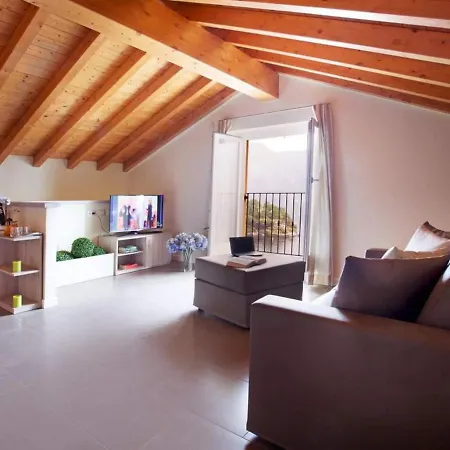 Sala Comacina No 2 With Pool And By Italian * Isola Comacina