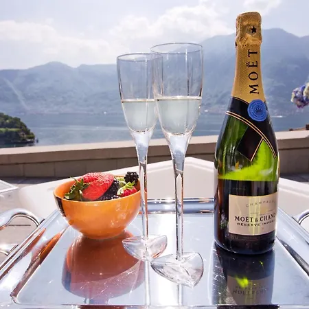 Sala Comacina No 2 With Pool And By Italian Διαμέρισμα