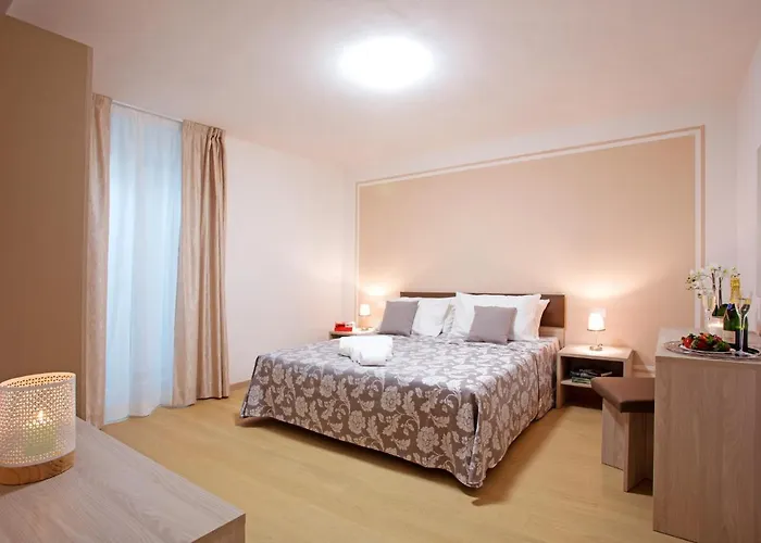 Apartment Sala Comacina No 2 With Pool And By Italian Isola Comacina