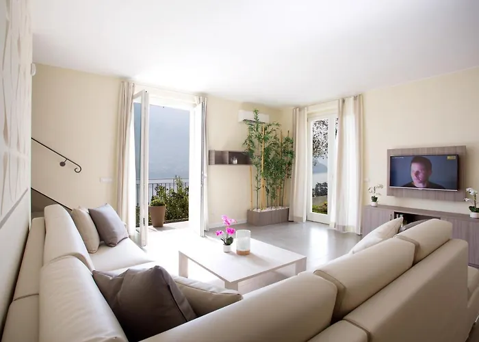 Apartment Sala Comacina No 2 With Pool And By Italian Isola Comacina