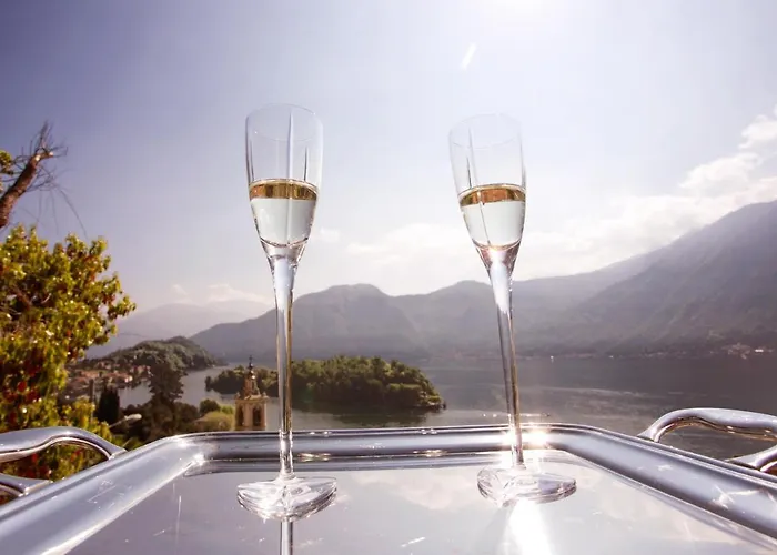 Sala Comacina No 2 With Pool And By Italian Apartment