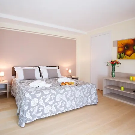 Sala Comacina No 2 With Pool And By Italian