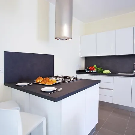 Sala Comacina No 2 With Pool And By Italian Appartement Isola Comacina